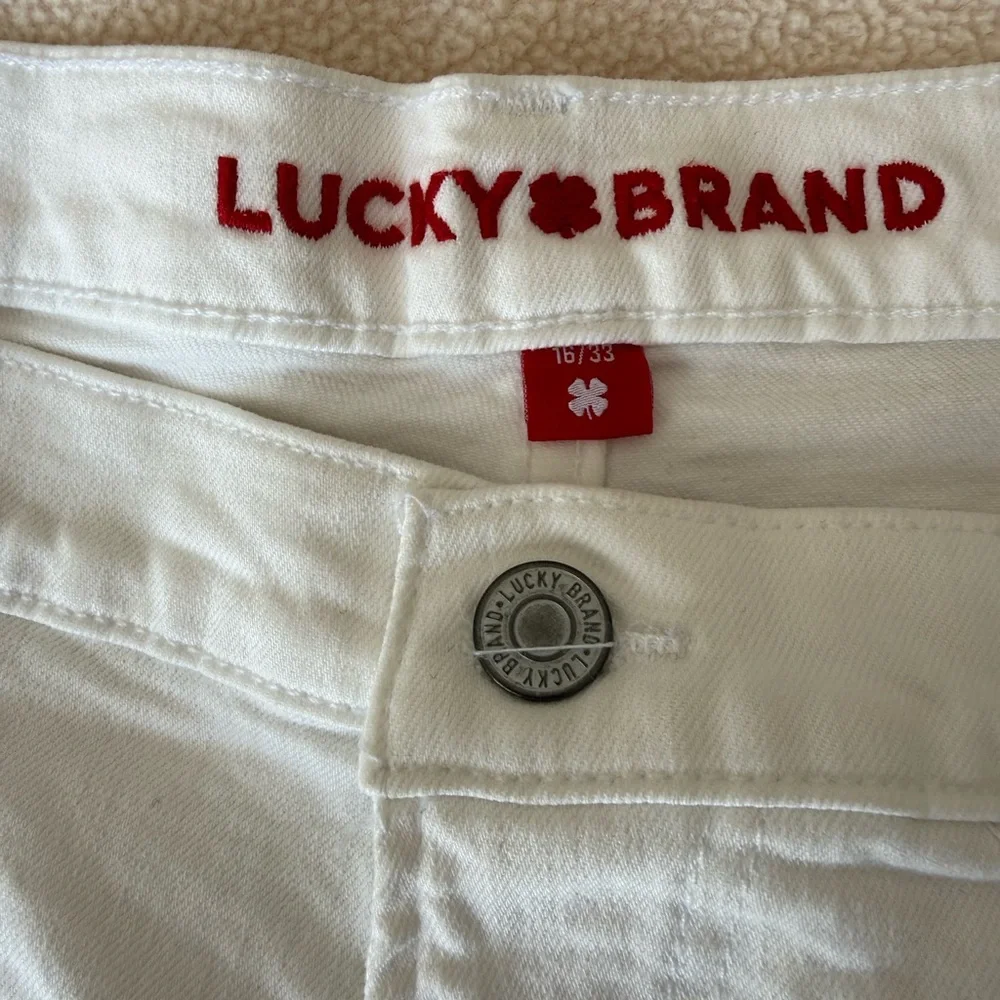 Lucky Brand Women's White Jean Shorts Size 16/33 - Picture 4 of 8